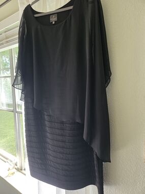 Adrianna Papell Black Layered Midi Dress